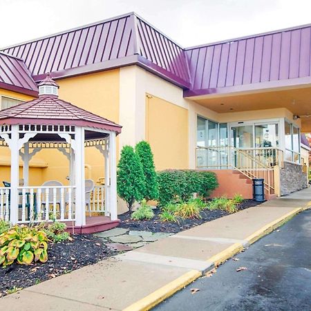Quality Inn And Suites Fairgrounds - Syracuse Seneca Knolls Экстерьер фото