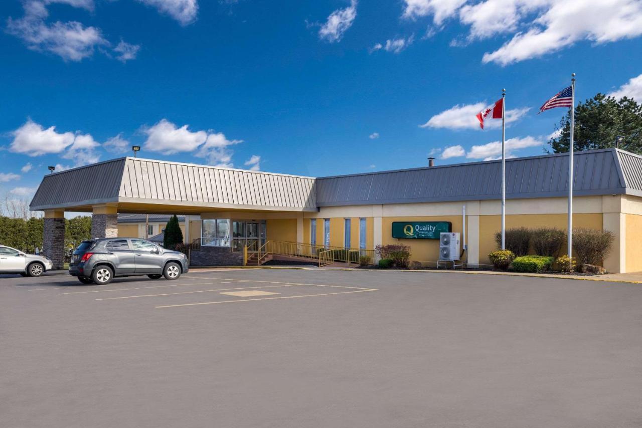 Quality Inn And Suites Fairgrounds - Syracuse Seneca Knolls Экстерьер фото