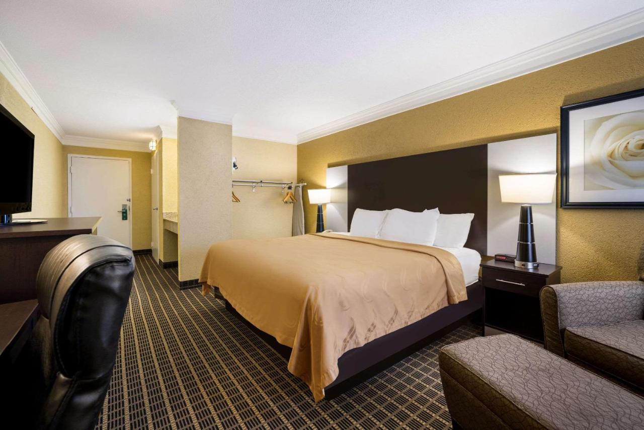 Quality Inn And Suites Fairgrounds - Syracuse Seneca Knolls Экстерьер фото