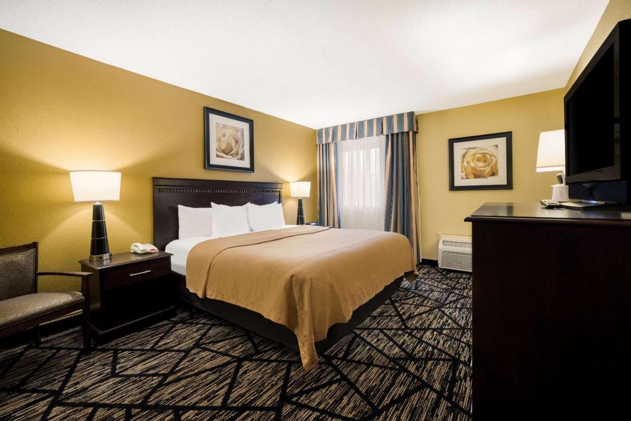 Quality Inn And Suites Fairgrounds - Syracuse Seneca Knolls Экстерьер фото