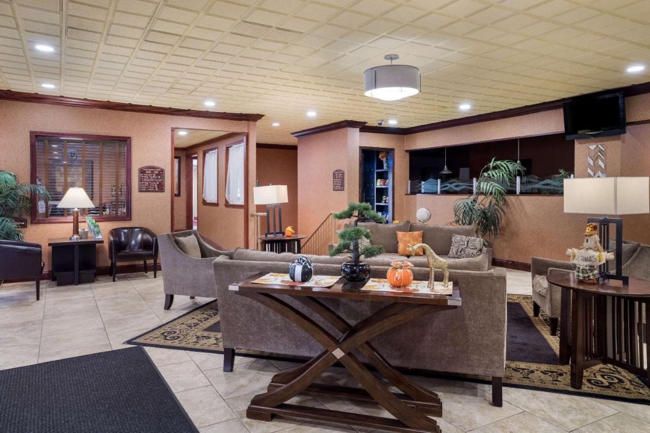 Quality Inn And Suites Fairgrounds - Syracuse Seneca Knolls Экстерьер фото