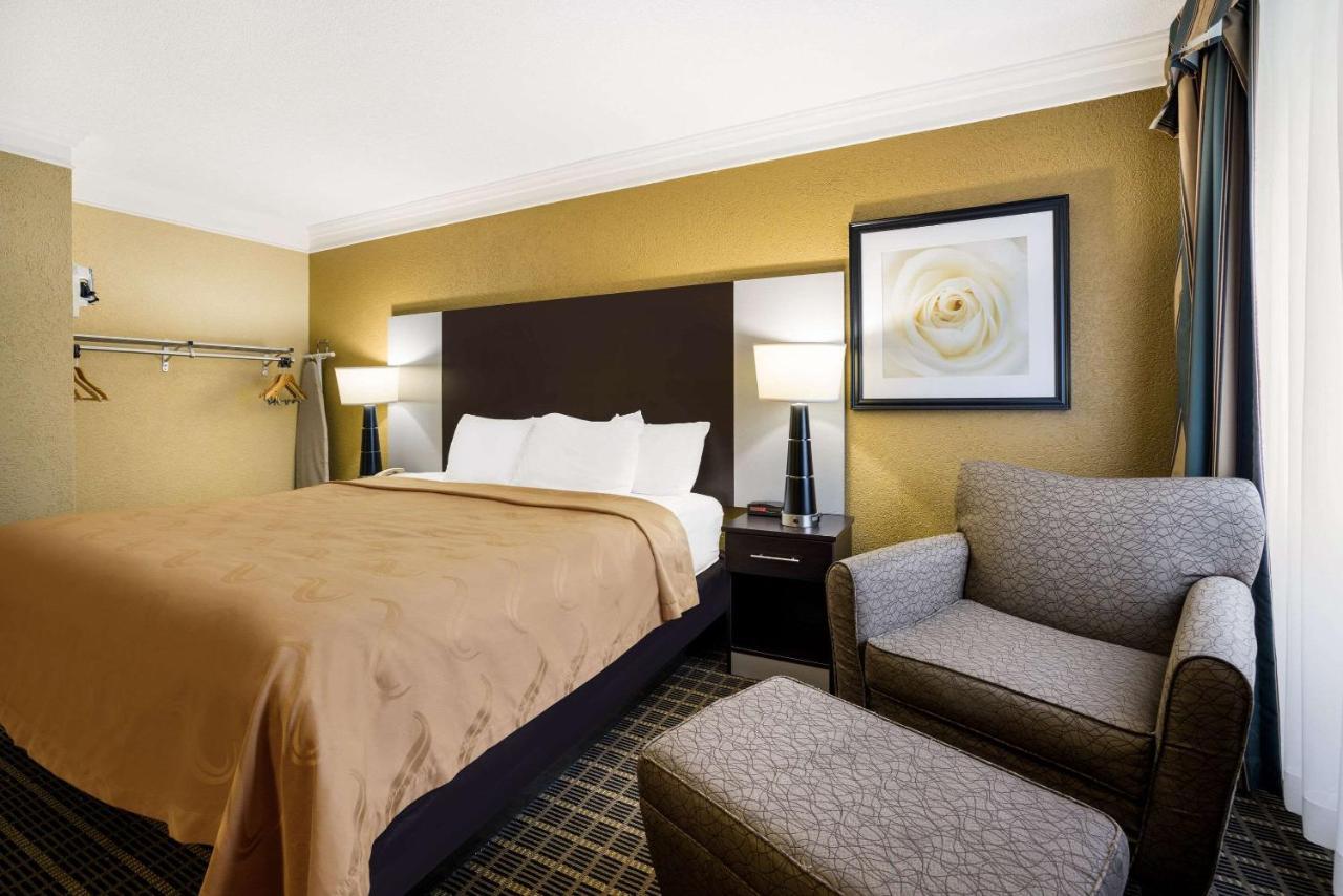 Quality Inn And Suites Fairgrounds - Syracuse Seneca Knolls Экстерьер фото