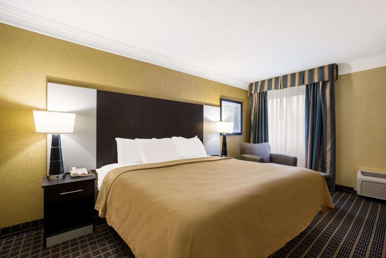 Quality Inn And Suites Fairgrounds - Syracuse Seneca Knolls Экстерьер фото