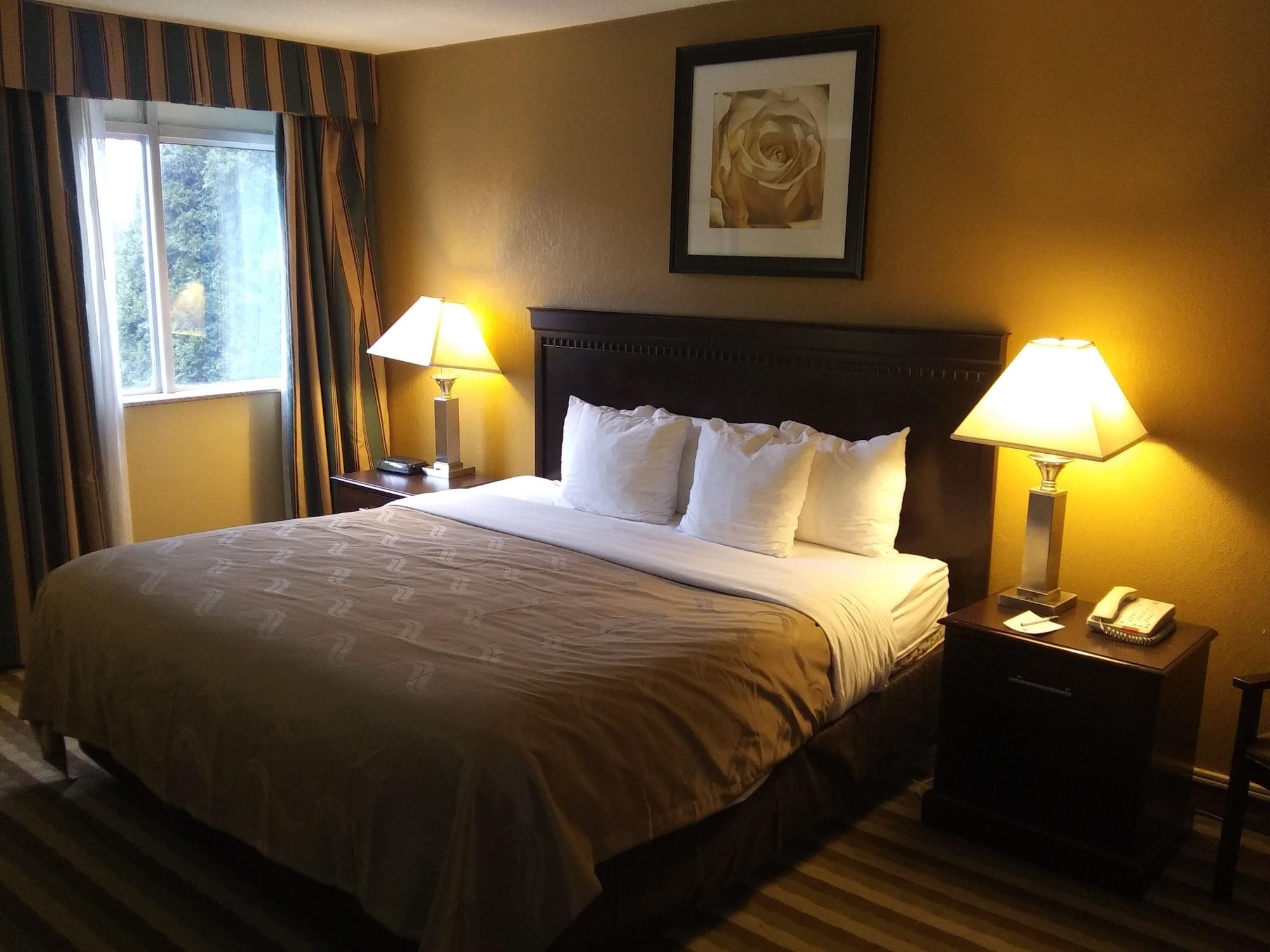 Quality Inn And Suites Fairgrounds - Syracuse Seneca Knolls Экстерьер фото